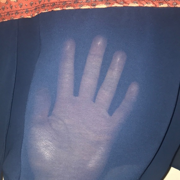 ✨Target Blouse✨ - Picture 3 of 4